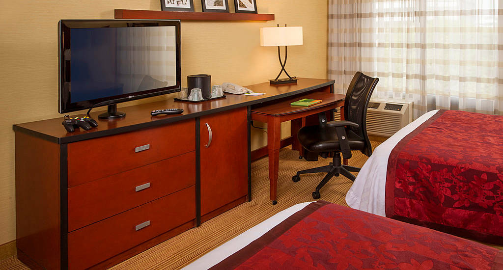 Courtyard By Marriott Secaucus Meadowlands Hotel Exterior photo